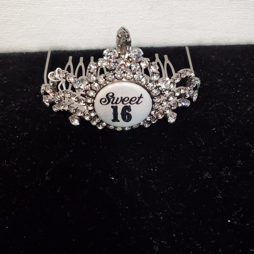 Fashion Sweet 16 Crown